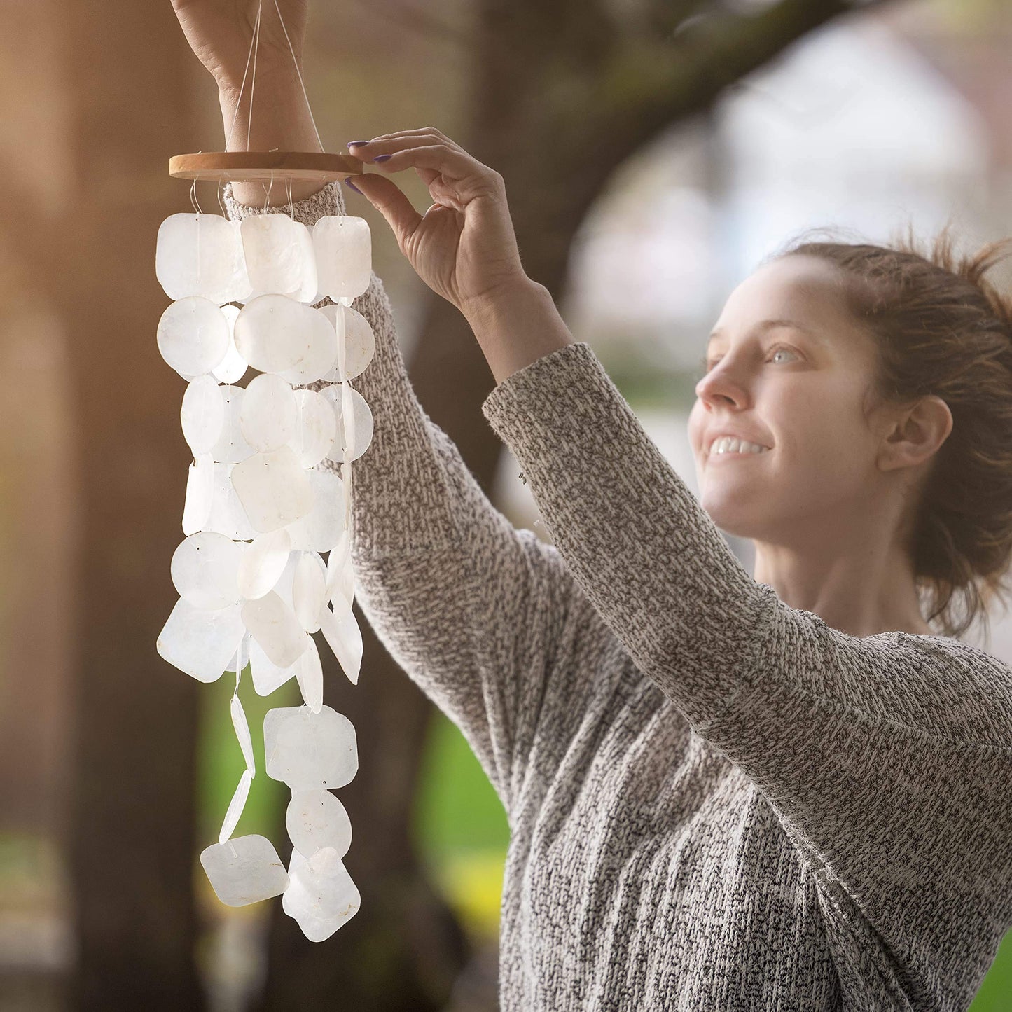 Solange & Frances Wind Chimes for Outside – Turquoise Capiz Shells Wind Chime Garden Decorations Outdoor, Unique Gifts for Women, Gifts for Mom or Birthday Gifts